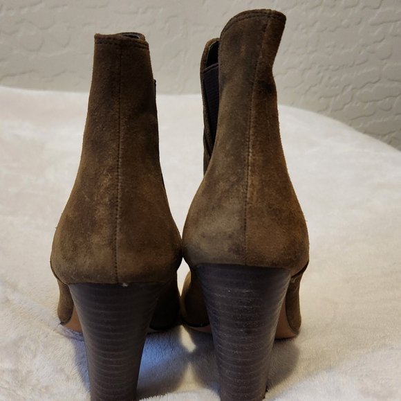 Guess Booties - Picture 3 of 4